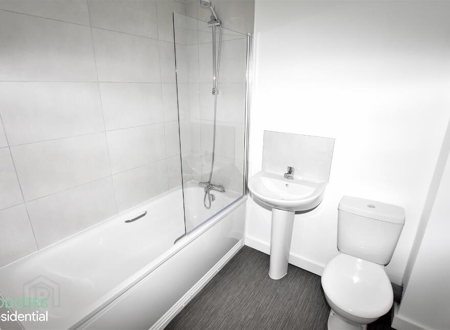 Apt 10, 25 Bridge End, Belfast, BT5 4AW