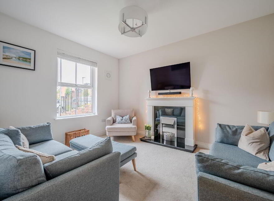 13 Castlegowan Crescent, Belfast, BT5 7WQ