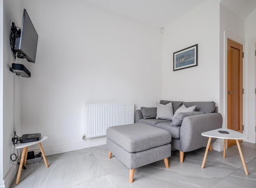 13 Castlegowan Crescent, Belfast, BT5 7WQ
