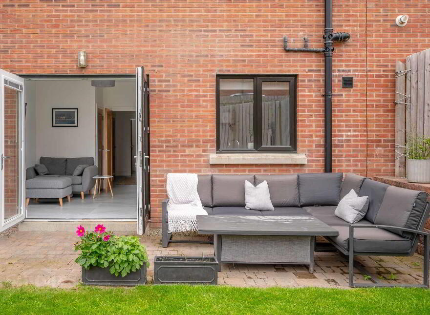 13 Castlegowan Crescent, Belfast, BT5 7WQ