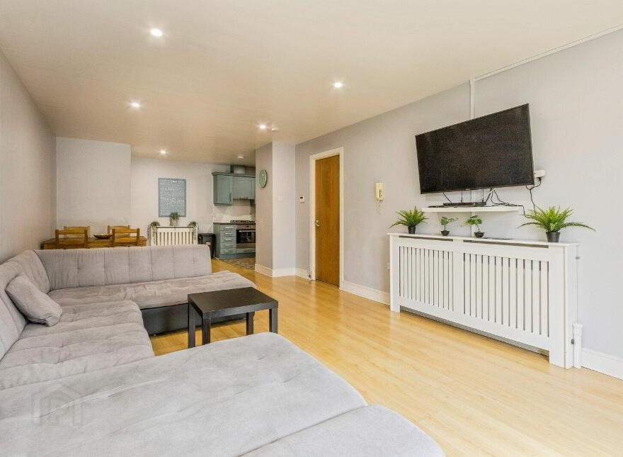 Flat 2 South Studios, 85 Tates Avenue, Belfast, Belfast, BT9 7BS