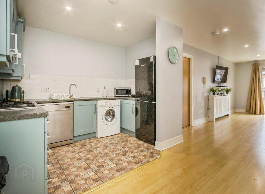 Flat 2 South Studios, 85 Tates Avenue, Belfast, Belfast, BT9 7BS