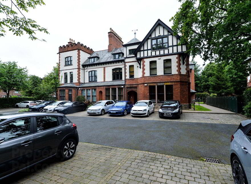 Apartment 17 Sandown Court 82 Sandown Road, Belfast, BT5 6GU photo
