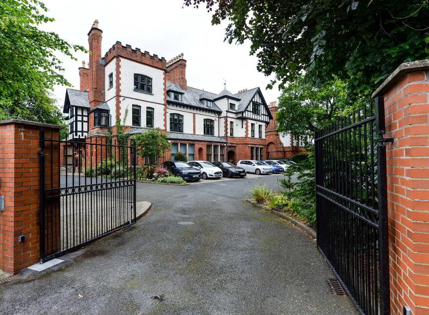 Apartment 17 Sandown Court 82 Sandown Road, Belfast, BT5 6GU