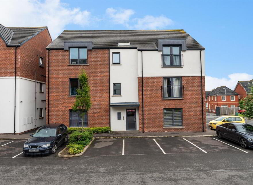 Apt, 55 Cotton Hall, Faulkner Road, Bangor, BT20 3FA photo