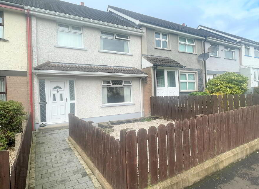 118 Tobar Park, Cullybackey, Ballymena, BT42 1NW photo