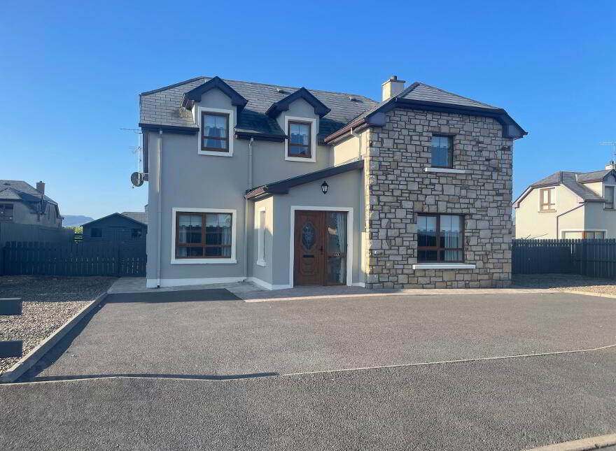 61 Strancomer Hill, Bundoran, F94TD37 photo
