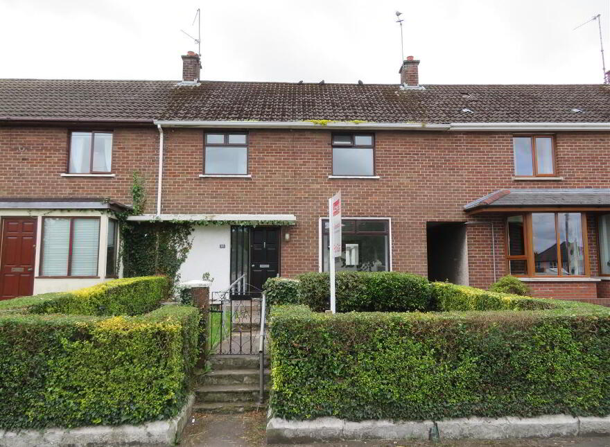 37 Russell Drive, Lurgan, BT66 8HD photo