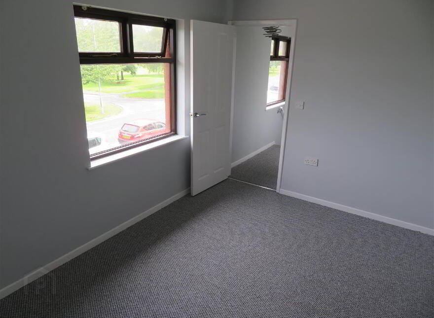 37 Russell Drive, Lurgan, BT66 8HD