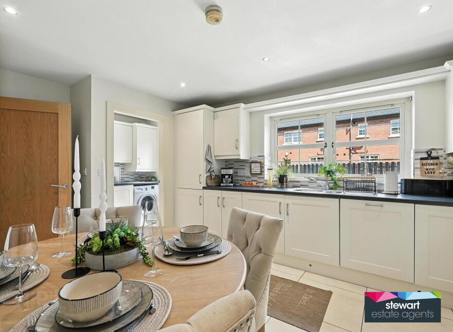 66 Ballynadrone Meadows, Magheralin, BT67 0FY