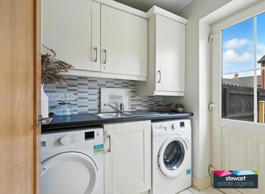 66 Ballynadrone Meadows, Magheralin, BT67 0FY