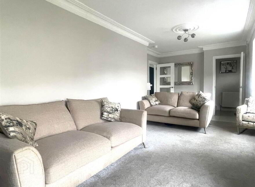 52 Ramoan Gardens, Belfast, BT11 8LN