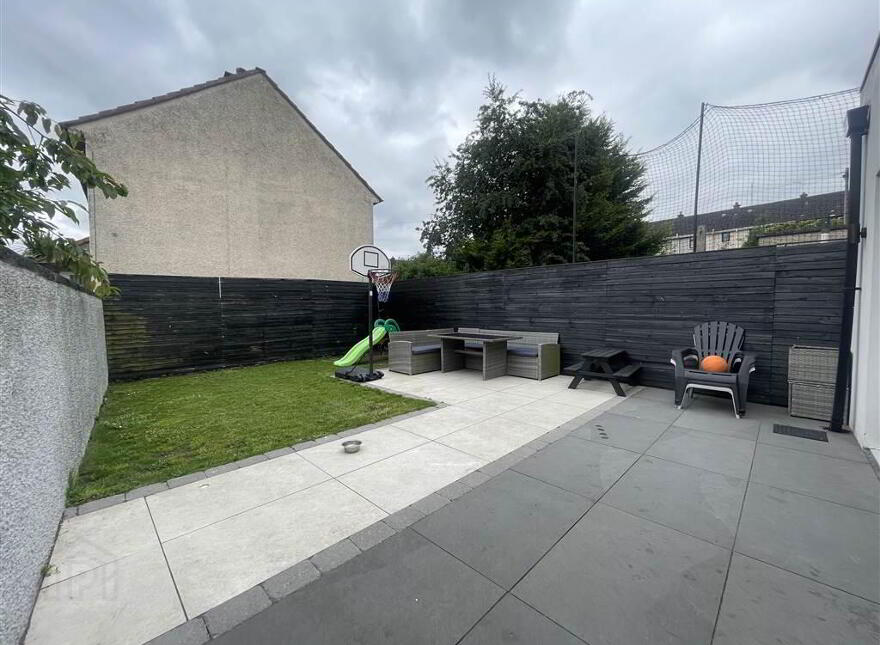 52 Ramoan Gardens, Belfast, BT11 8LN