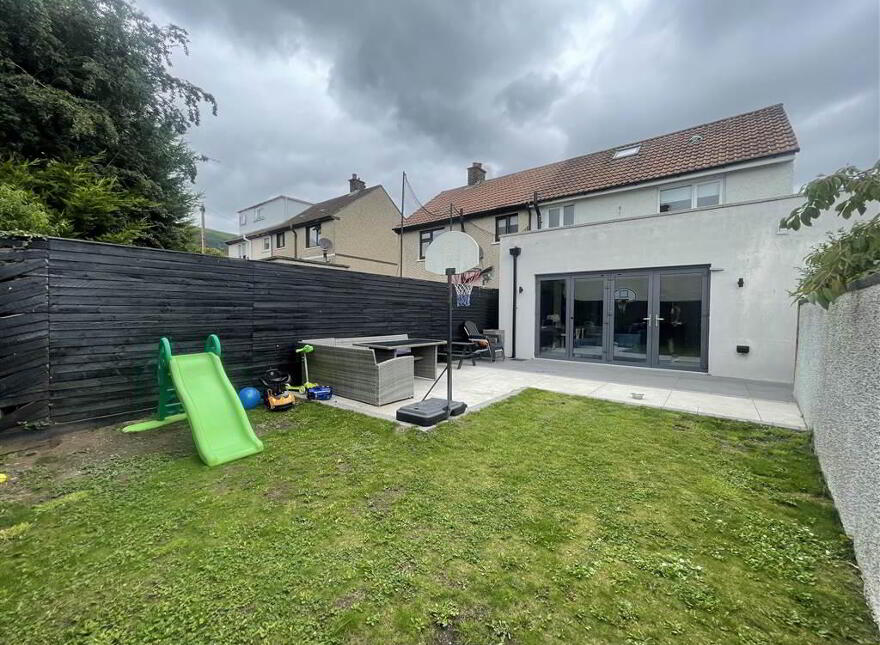 52 Ramoan Gardens, Belfast, BT11 8LN