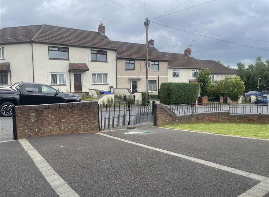 52 Ramoan Gardens, Belfast, BT11 8LN