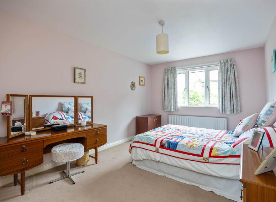 10 Kennel Bridge, Old Holywood Road, Belfast, BT4 2JN