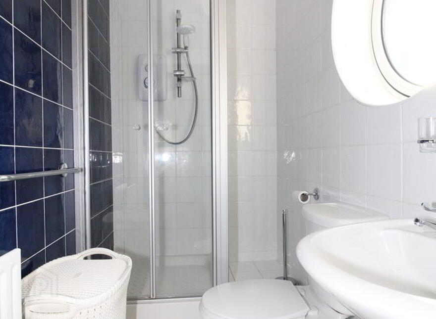 Apt 5, 18a Annadale Avenue, Belfast, BT7 3JH