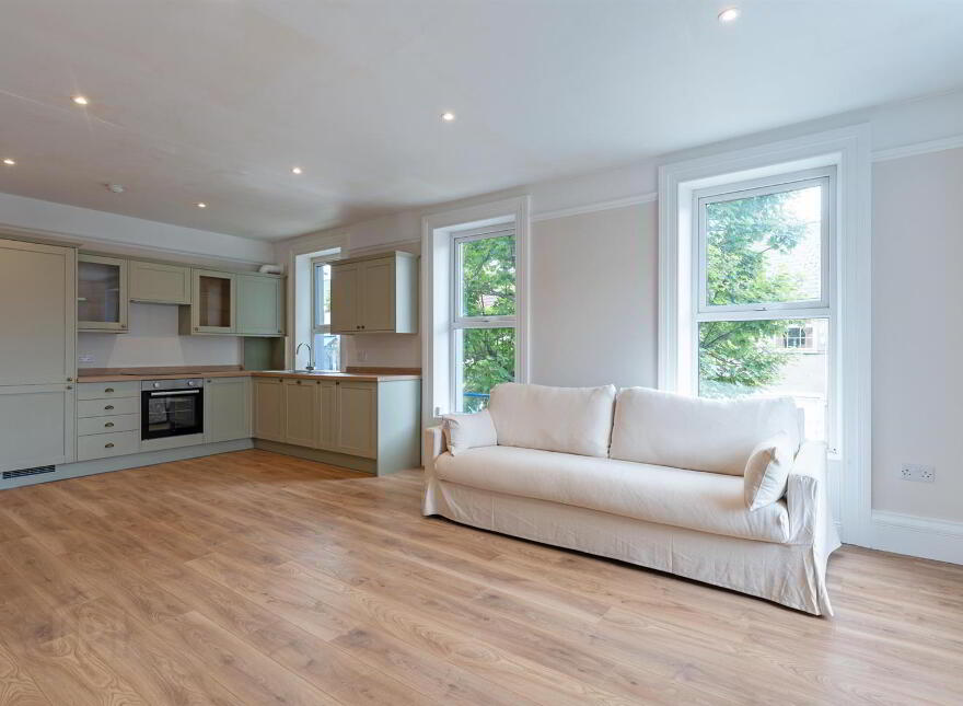 2a High Street, Donaghadee, BT21 0AA