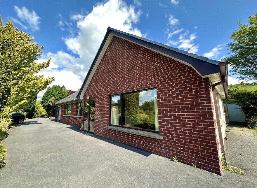 13 Killyneill Road, Dungannon, BT71 6LL photo