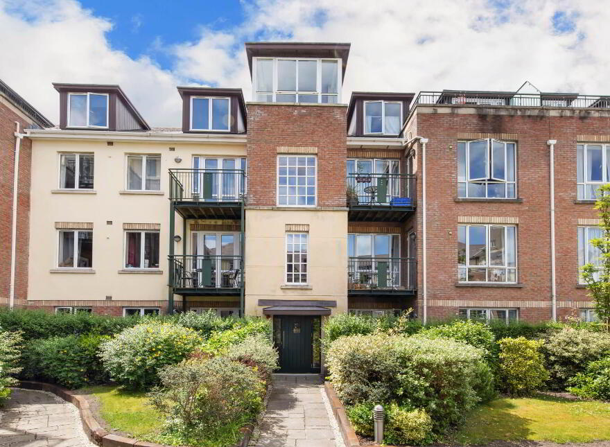 Apt 4 House, 4 Linden Court, Grove Avenue, Blackrock, Dublin, A94K239 photo
