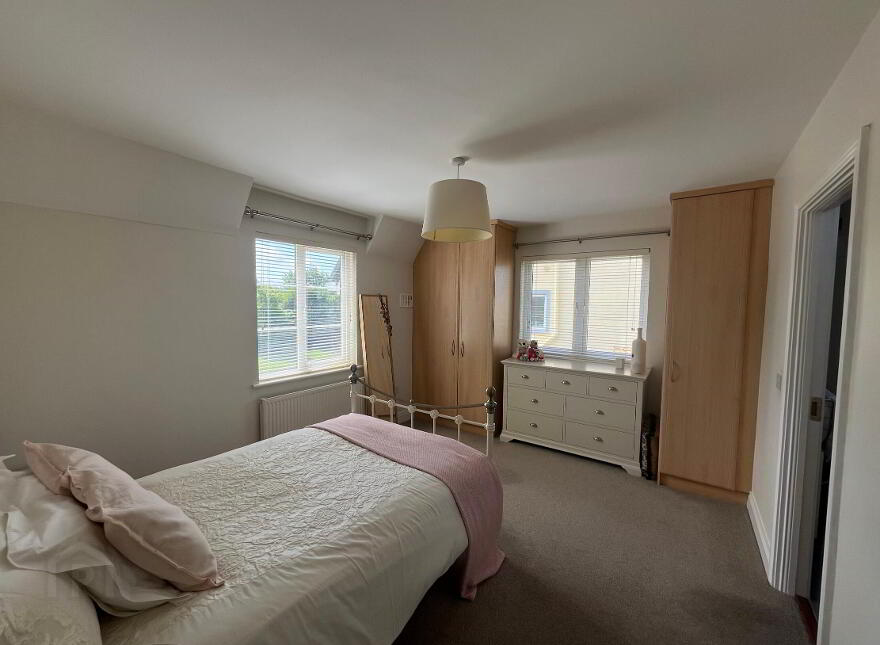 No. 2 Hillcrest, Stonebridge, Dromahair, F91W6T2