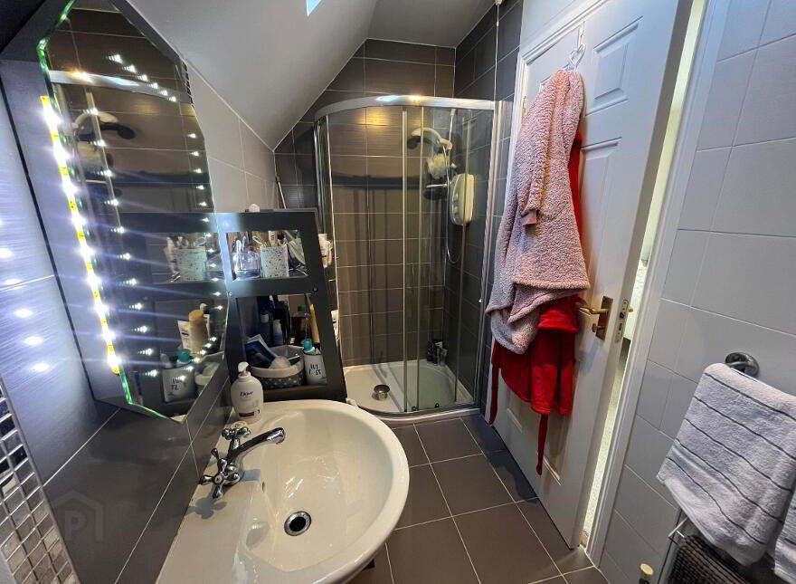 No. 2 Hillcrest, Stonebridge, Dromahair, F91W6T2