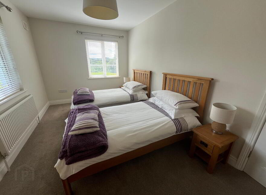 No. 2 Hillcrest, Stonebridge, Dromahair, F91W6T2