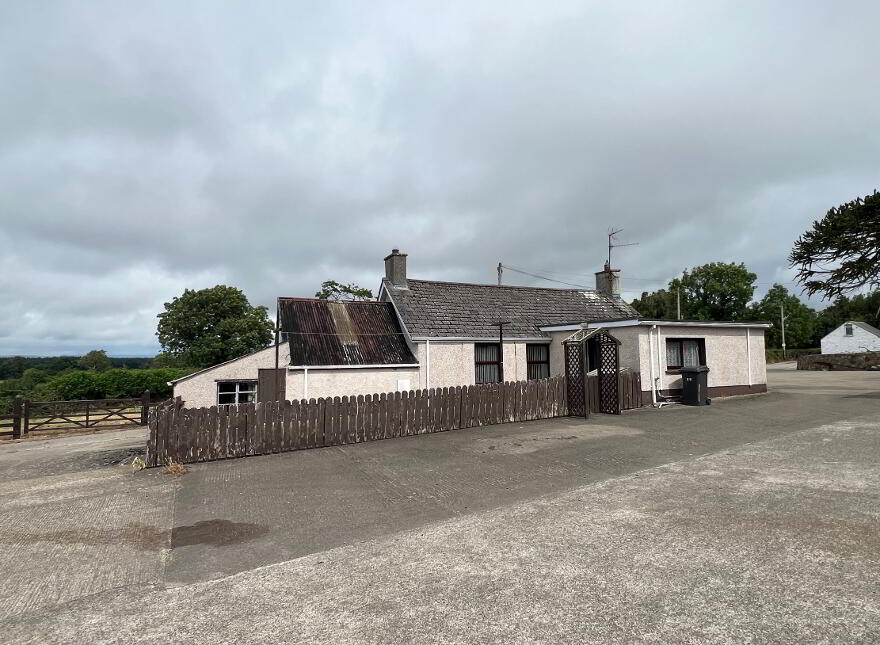45 Largy Road, Portglenone, BT44 8BY