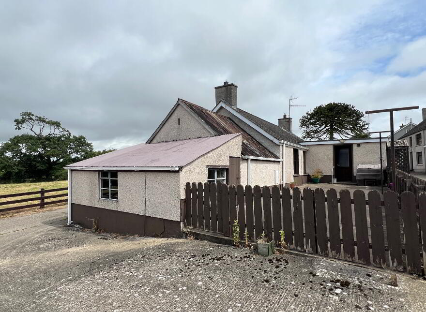 45 Largy Road, Portglenone, BT44 8BY