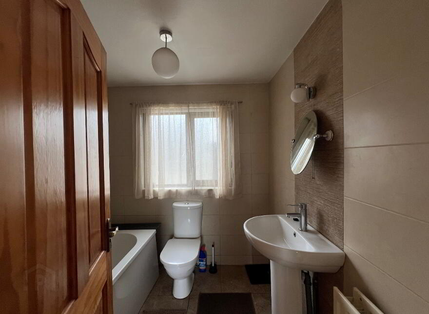 45 Largy Road, Portglenone, BT44 8BY