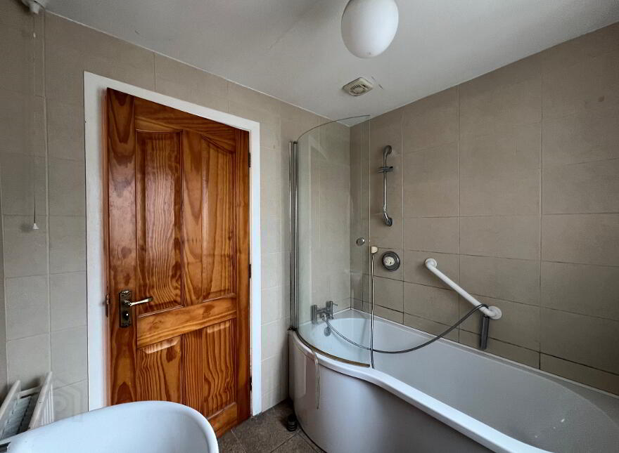 45 Largy Road, Portglenone, BT44 8BY