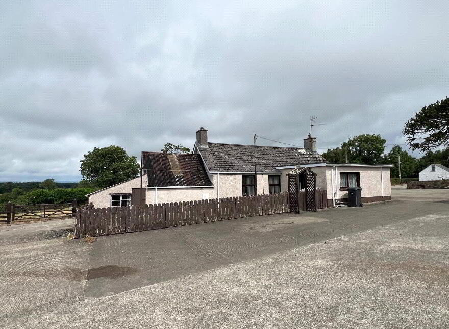 45 Largy Road, Portglenone, BT44 8BY
