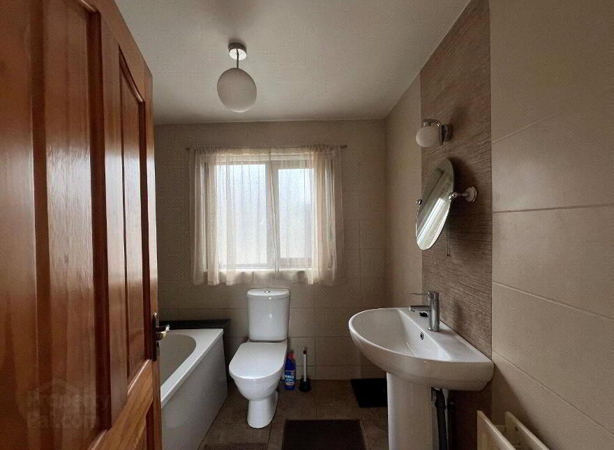 45 Largy Road, Portglenone, BT44 8BY