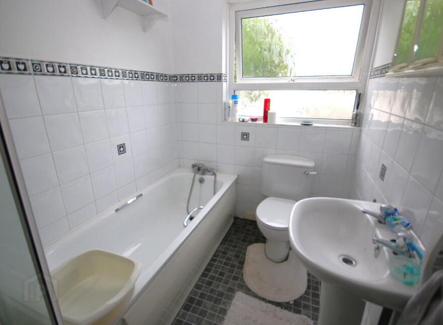 Carnashannagh, Burnfoot, F93K037