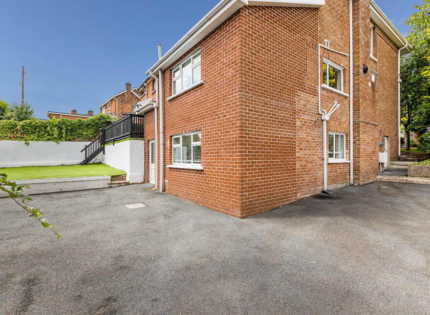 57 Harmony Hill, Lisburn, BT27 4ET