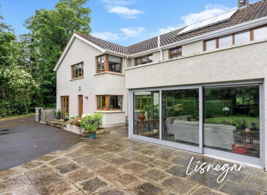 Lisnegar, 23 Well Road, Warrenpoint, BT34 3RS
