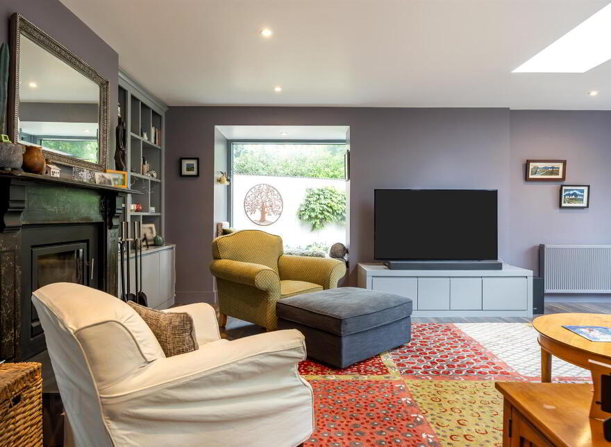 Lisnegar, 23 Well Road, Warrenpoint, BT34 3RS