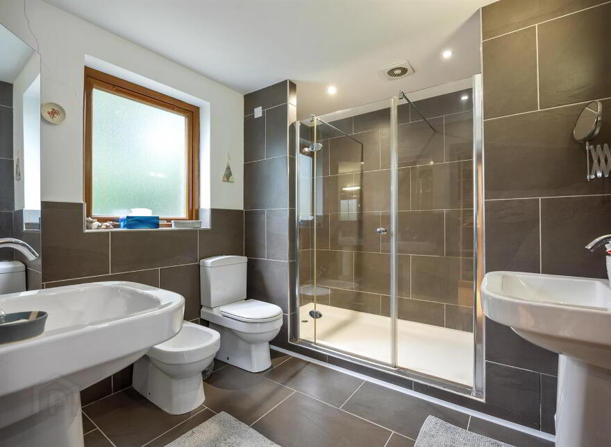 Lisnegar, 23 Well Road, Warrenpoint, BT34 3RS