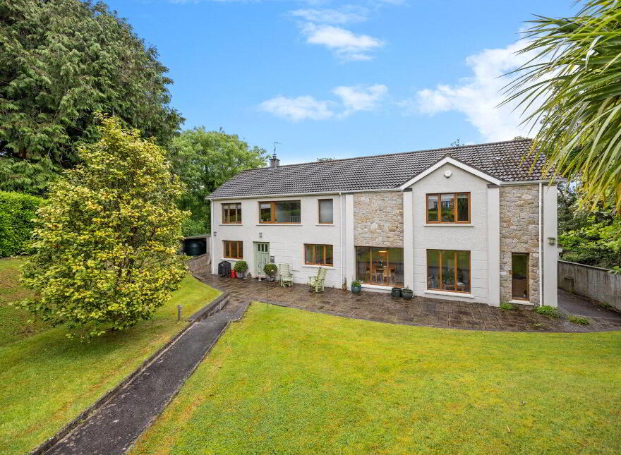 23 Well Road, Warrenpoint, Newry, BT34 3RS photo