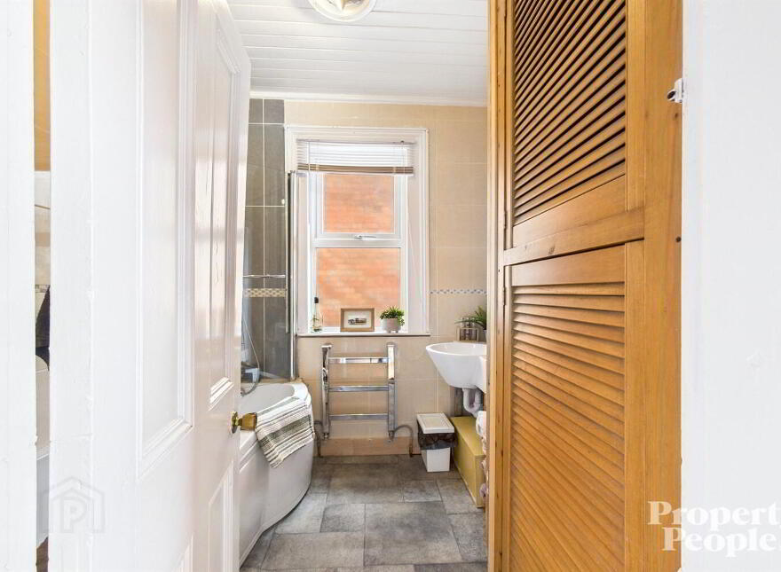 17 Glandore Avenue, Belfast, BT15 3FB