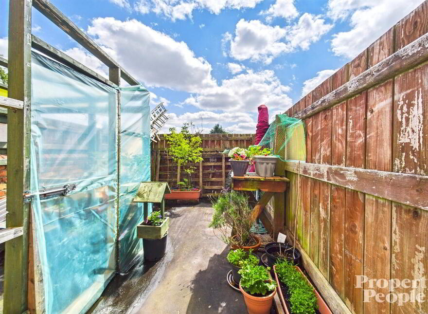 17 Glandore Avenue, Belfast, BT15 3FB