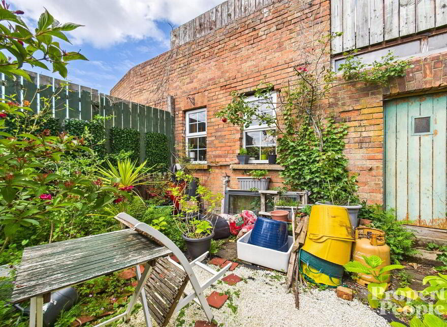 17 Glandore Avenue, Belfast, BT15 3FB