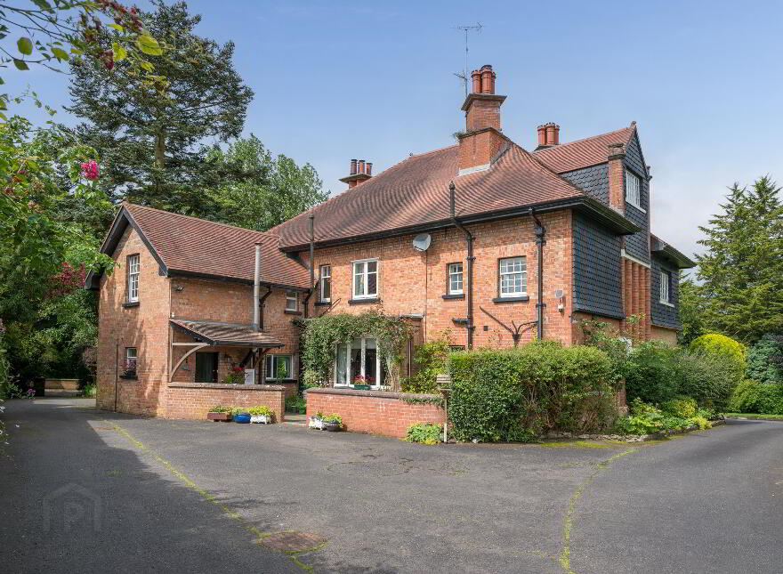 Red Dyke, 110 Galgorm Road, Ballymena, BT42 1AE