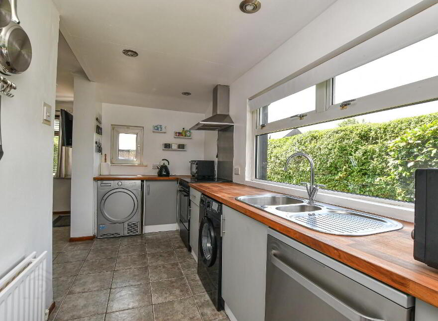 207 Belfast Road, Bangor, BT20 3PT
