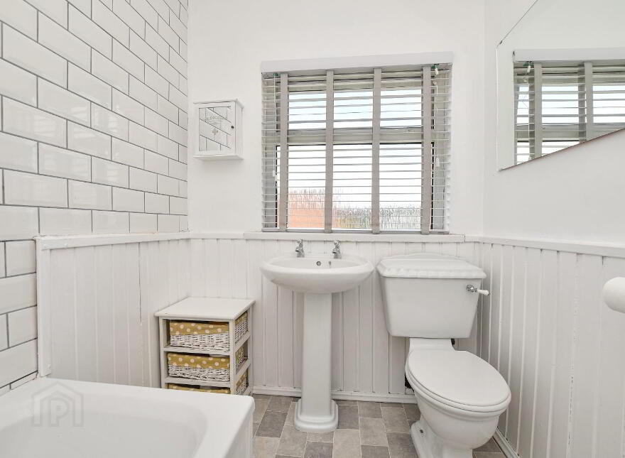 207 Belfast Road, Bangor, BT20 3PT