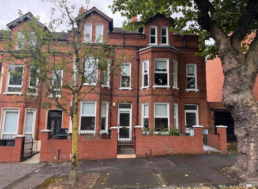 118 Duncairn Gardens, Antrim Road, Belfast, BT15 2GL photo