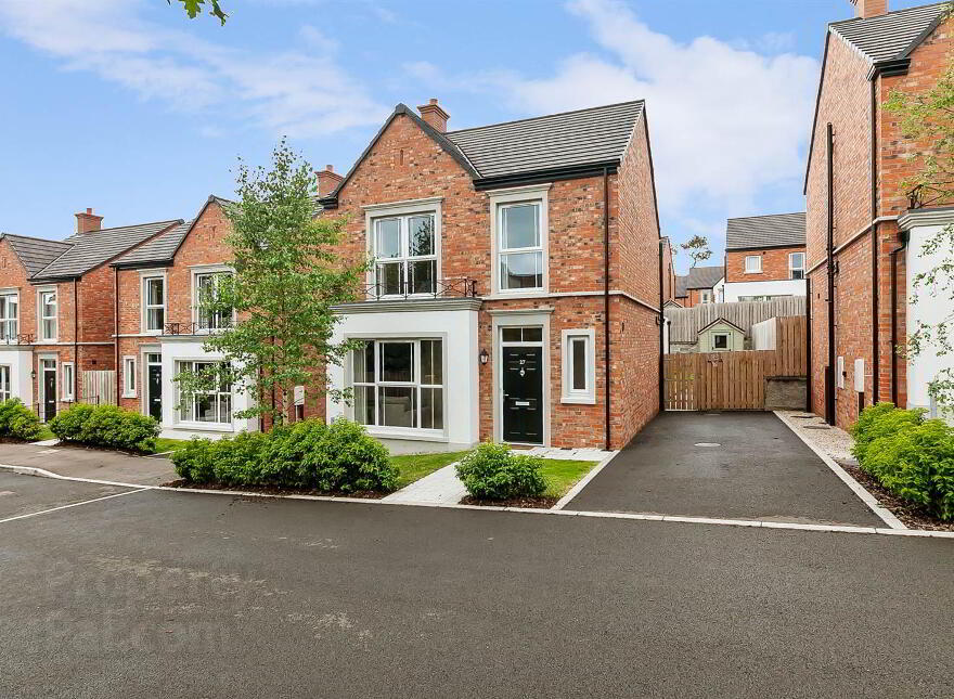 27 Lesley Chase, Knockagh Chase, Upper Road, Greenisland, BT38 8GU photo