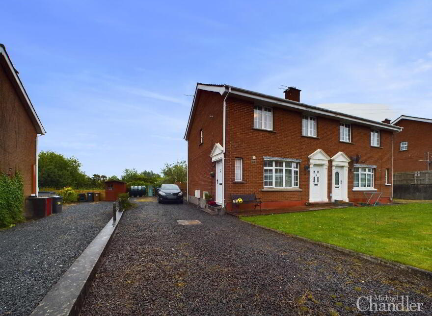 16a Hanwood Drive, Dundonald, Belfast, BT16 1XX photo