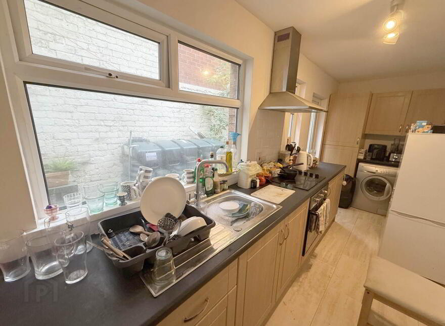 13 London Road, Ravenhill, Belfast, BT6 8EY