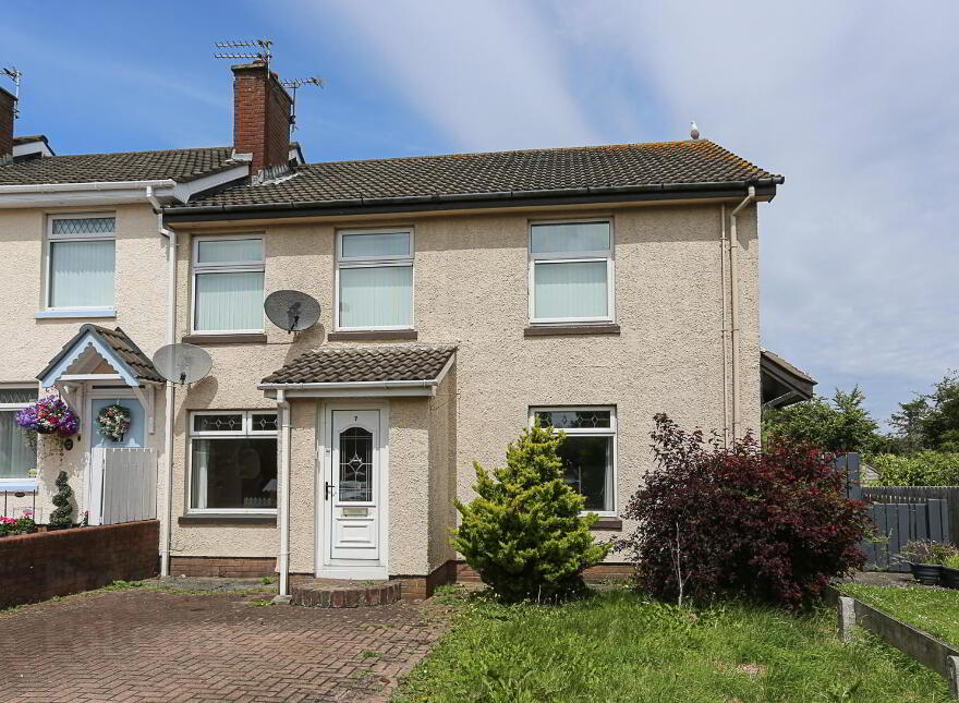 7 Willowbrook Gardens, Bangor, BT19 7GQ photo